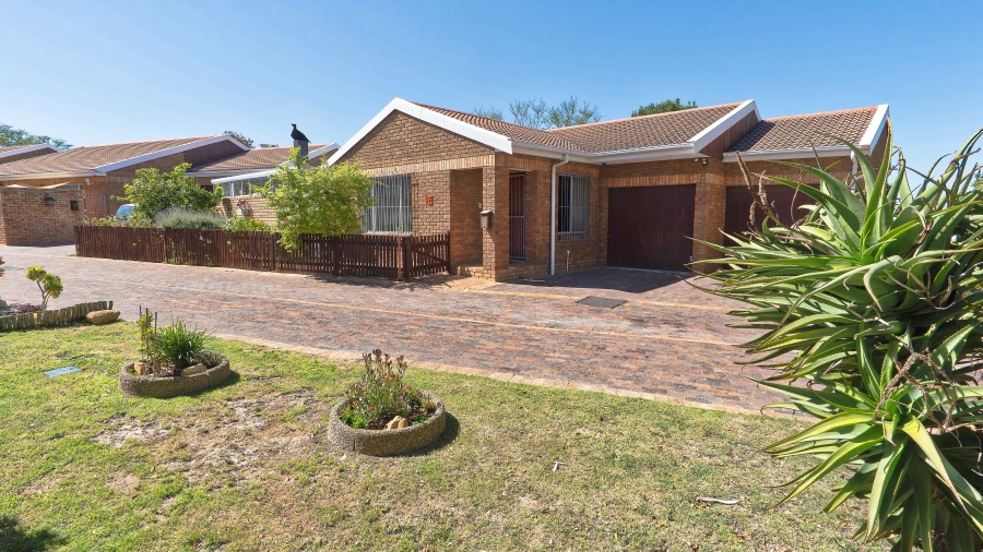 3 Bedroom Property for Sale in Welgelegen 3 Western Cape